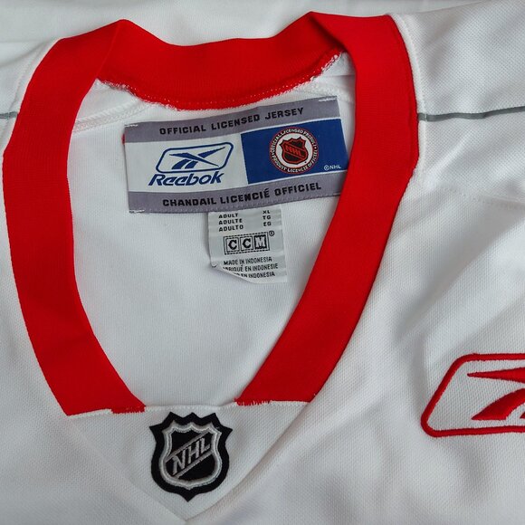 Calgary Flames CCM NHL Hockey Jersey Reebok - Picture 2 of 6